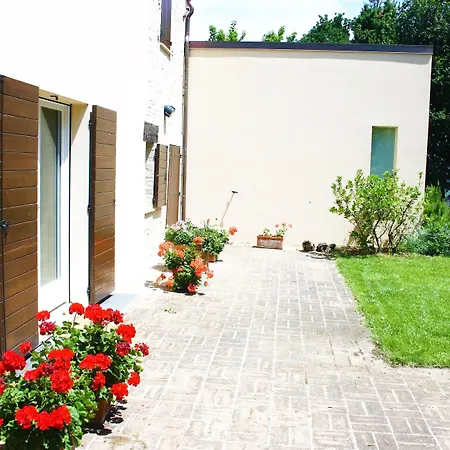 La Barca Nel Bosco Bed & Breakfast Rosciano (Marche)