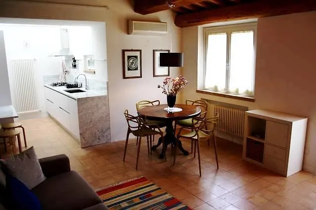 La Barca Nel Bosco Bed & Breakfast Rosciano (Marche)