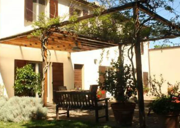 La Barca Nel Bosco Bed & Breakfast