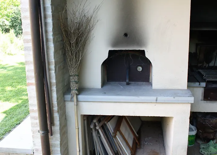 La Barca Nel Bosco Bed & Breakfast Rosciano (Marche)