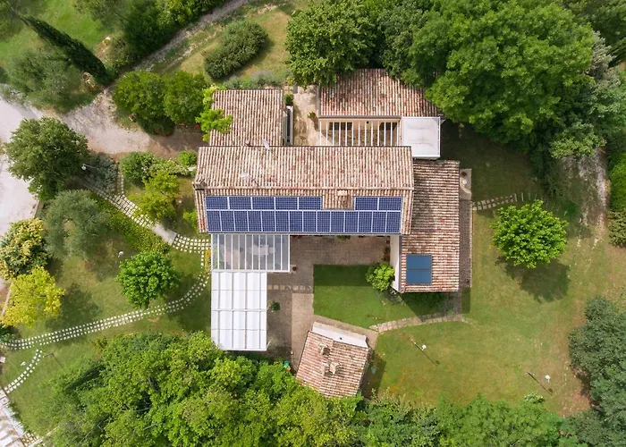 Bed & Breakfast La Barca Nel Bosco 3*