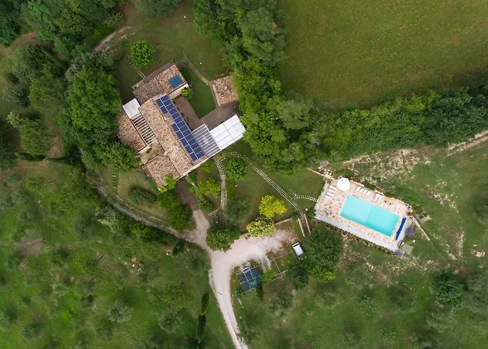 La Barca Nel Bosco Rosciano (Marche)